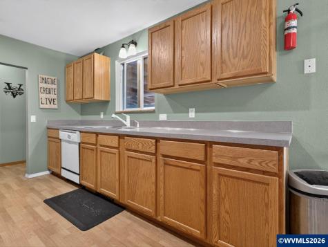 1143 Redwood Street Sweet Home OR 97386