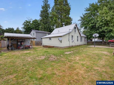 1143 Redwood Street Sweet Home OR 97386