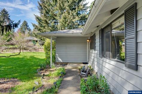 1525 NW Woodland Drive Corvallis OR 97330