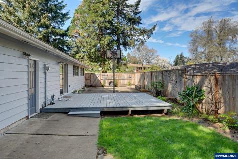 1525 NW Woodland Drive Corvallis OR 97330