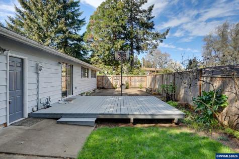 1525 NW Woodland Drive Corvallis OR 97330