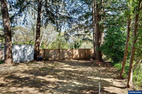 1525 NW Woodland Drive Corvallis OR 97330