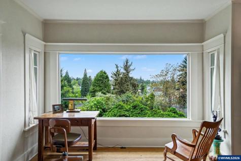 700 Oak Street Silverton OR 97381