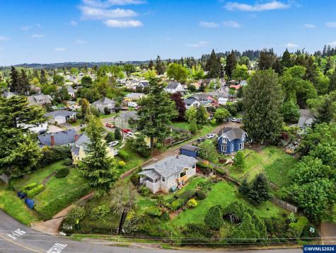 700 Oak Street Silverton OR 97381