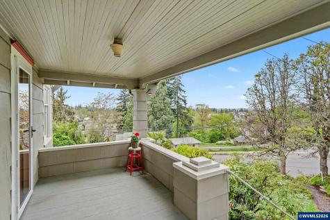 700 Oak Street Silverton OR 97381