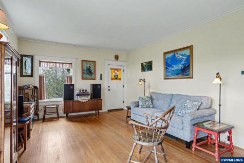 700 Oak Street Silverton OR 97381