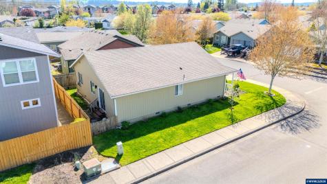 910 Kauai Street SE Salem OR 97317