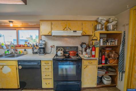 36005 Polly Farm Lane Lebanon OR 97355