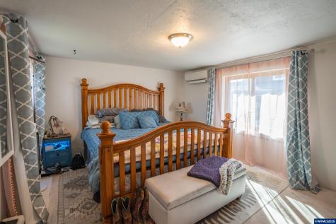 36005 Polly Farm Lane Lebanon OR 97355