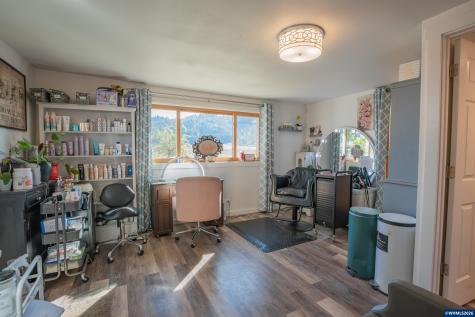 36005 Polly Farm Lane Lebanon OR 97355