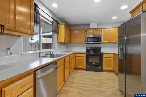 161 NW Elderberry Lane Dallas OR 97388