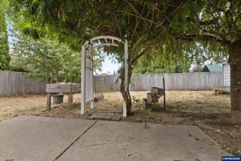 161 NW Elderberry Lane Dallas OR 97388