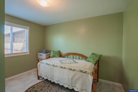 33554 Penny Lane Lebanon OR 97355