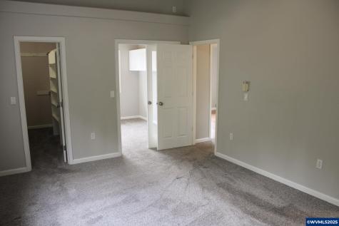 2038 West Park Court NW Salem OR 97304
