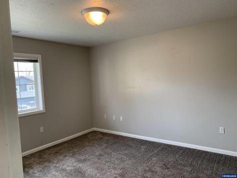2038 West Park Court NW Salem OR 97304