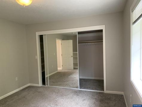 2038 West Park Court NW Salem OR 97304