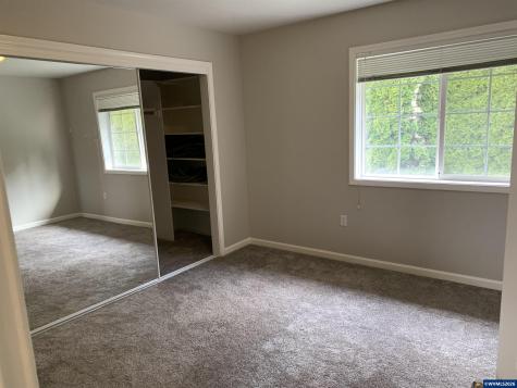 2038 West Park Court NW Salem OR 97304