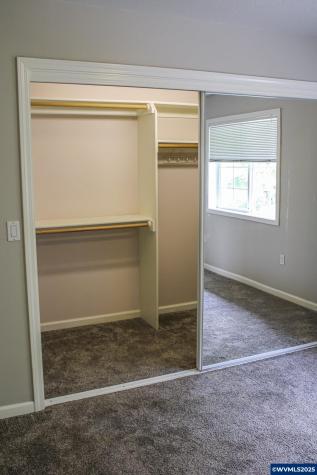 2038 West Park Court NW Salem OR 97304