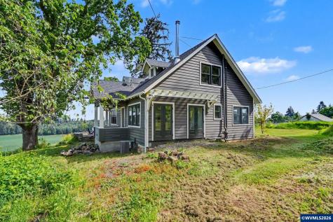 17135 Herigstad Road NE Silverton OR 97381