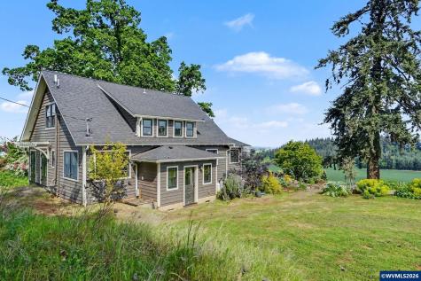 17135 Herigstad Road NE Silverton OR 97381