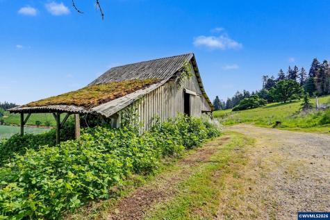 17135 Herigstad Road NE Silverton OR 97381