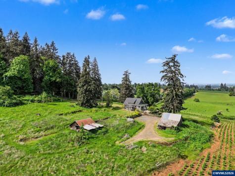17135 Herigstad Road NE Silverton OR 97381
