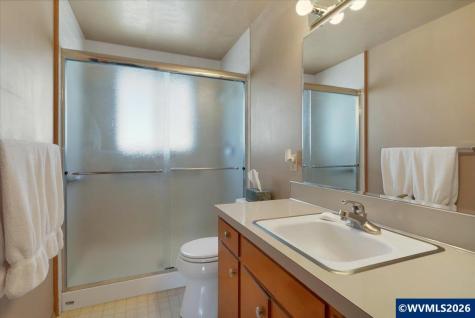 1465 Thompson Road Woodburn OR 97071