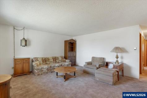 1465 Thompson Road Woodburn OR 97071