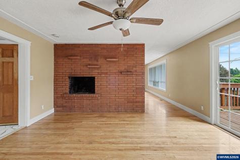 4094 Barrett Street S Salem OR 97302