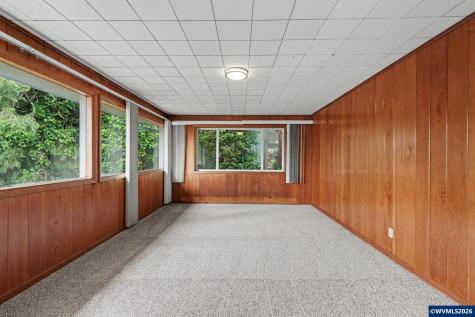 4094 Barrett Street S Salem OR 97302