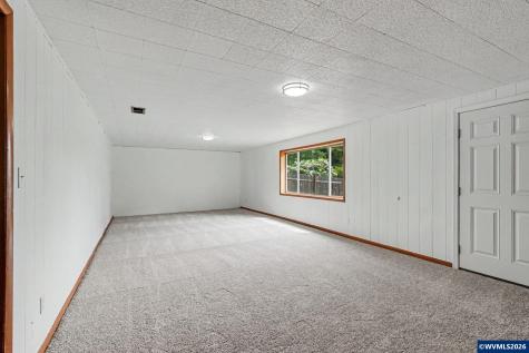 4094 Barrett Street S Salem OR 97302