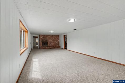 4094 Barrett Street S Salem OR 97302