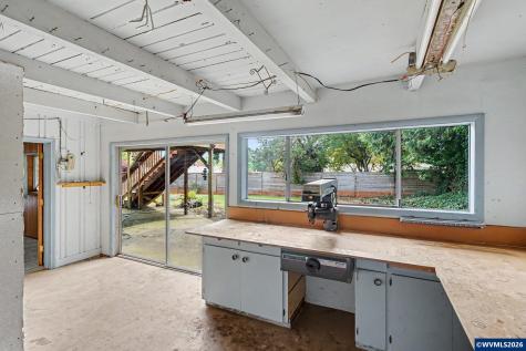 4094 Barrett Street S Salem OR 97302
