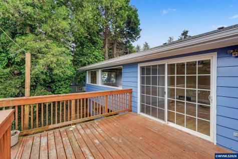 4094 Barrett Street S Salem OR 97302