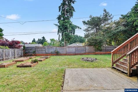 4094 Barrett Street S Salem OR 97302