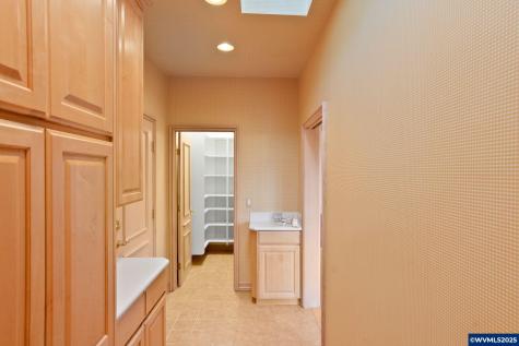 3485 Cherokee Drive S Salem OR 97302