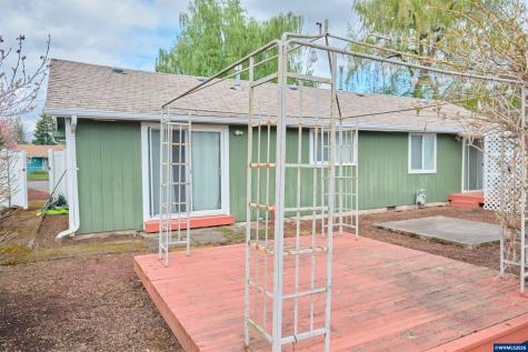 1202 Leo Street NE Keizer OR 97303