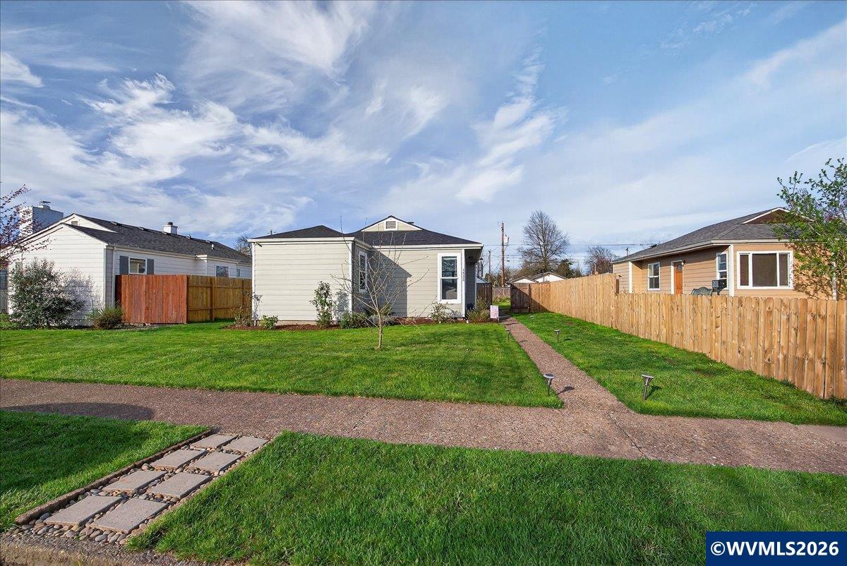 1530 Maple Street SW Albany OR 97321