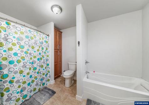 3485 NE Alexander Lane Albany OR 97321