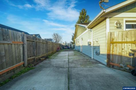 3485 NE Alexander Lane Albany OR 97321