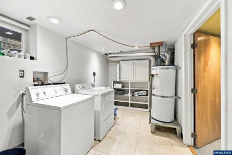 1168 15th Street NE Salem OR 97301