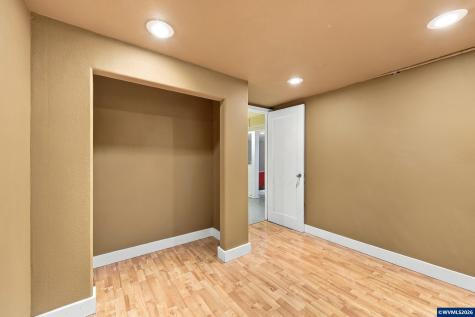 1168 15th Street NE Salem OR 97301
