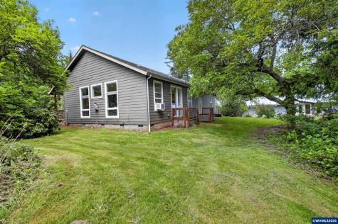 5714 Crooked Finger Road NE Scotts Mills OR 97375