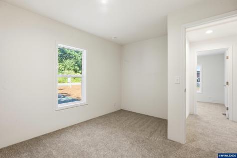 620 N Wayside Lp Otis OR 97368
