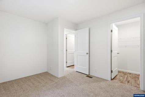 620 N Wayside Lp Otis OR 97368