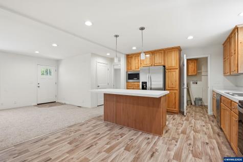 620 N Wayside Lp Otis OR 97368