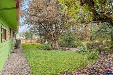 5300 SW Whitby Avenue Corvallis OR 97333-1303