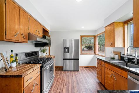 5300 SW Whitby Avenue Corvallis OR 97333-1303