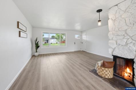 4658 Squire Court NE Salem OR 97301
