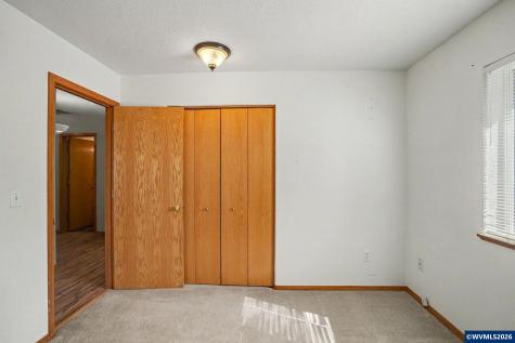 221 W Lincoln Street Carlton OR 97111